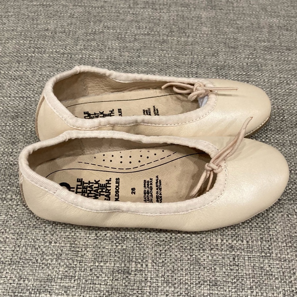Old Soles size 26 cream ballet flats VGUC